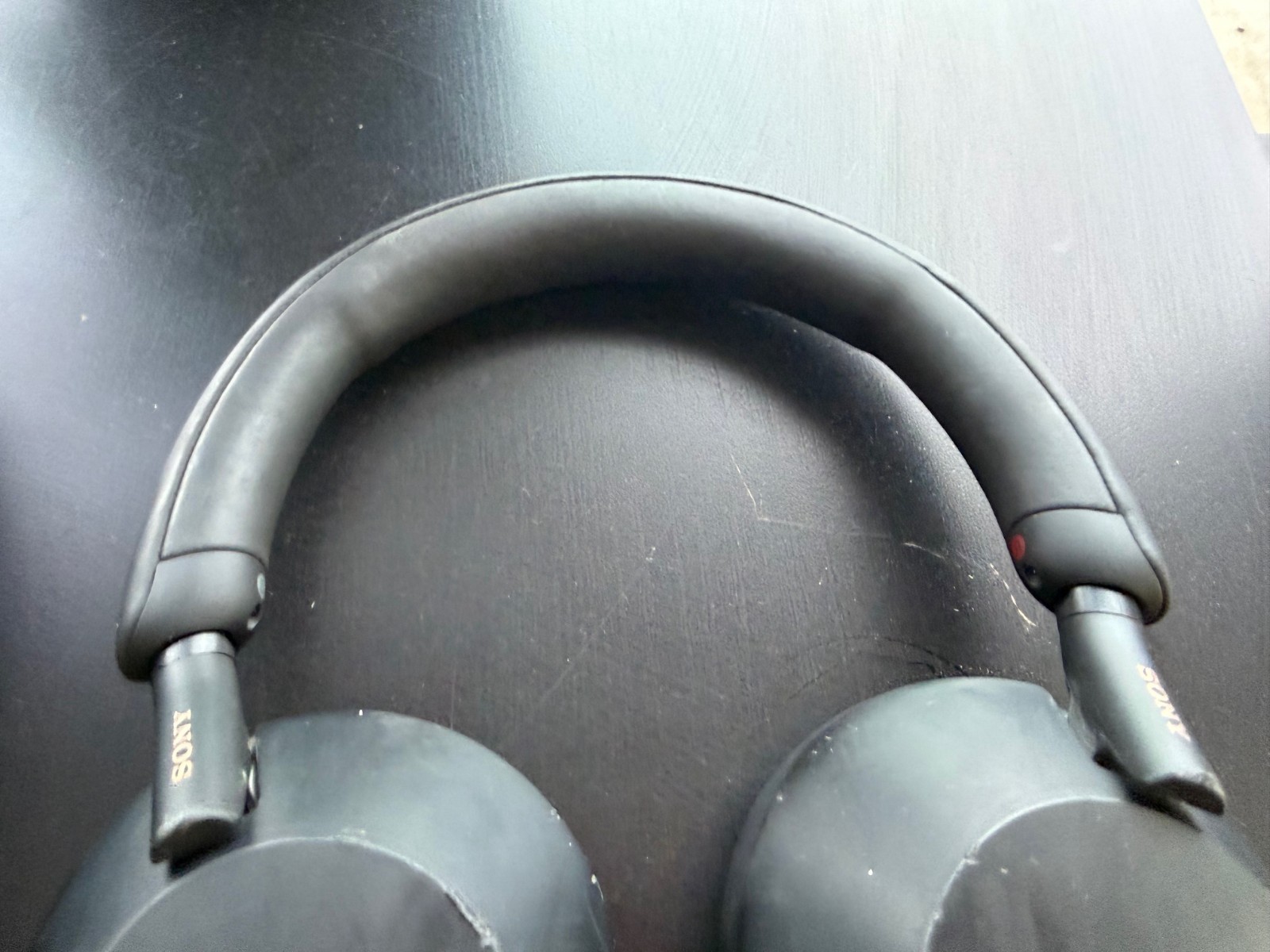 Sony WH1000XM5 Wireless NoiseCanceling OverEar Headphones READ| New pads |BLACK