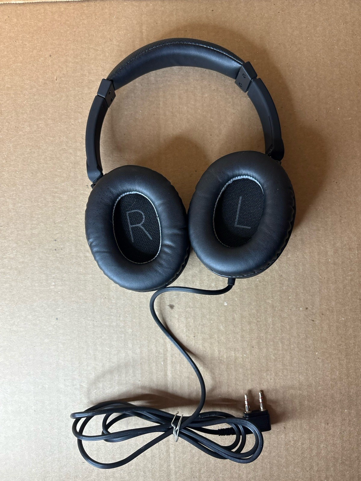 Delta Airlines First Class Premium Head Phones Pre-owned 044208423, On the Ear