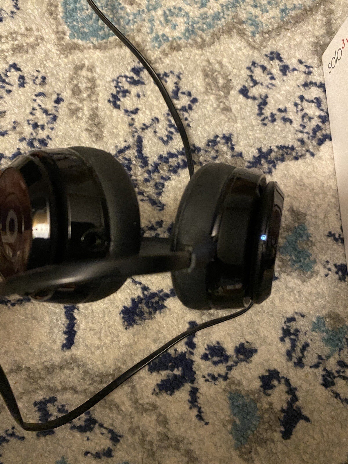 Beats by Dr. Dre Solo3 Over the Ear Headphone – Gloss Black