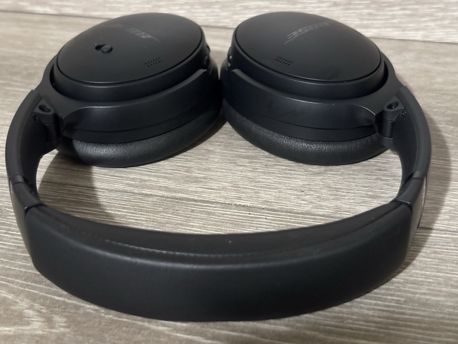 Bose QuietComfort 45 437310 Noise Canceling Bluetooth Black Headphones/Soft Case