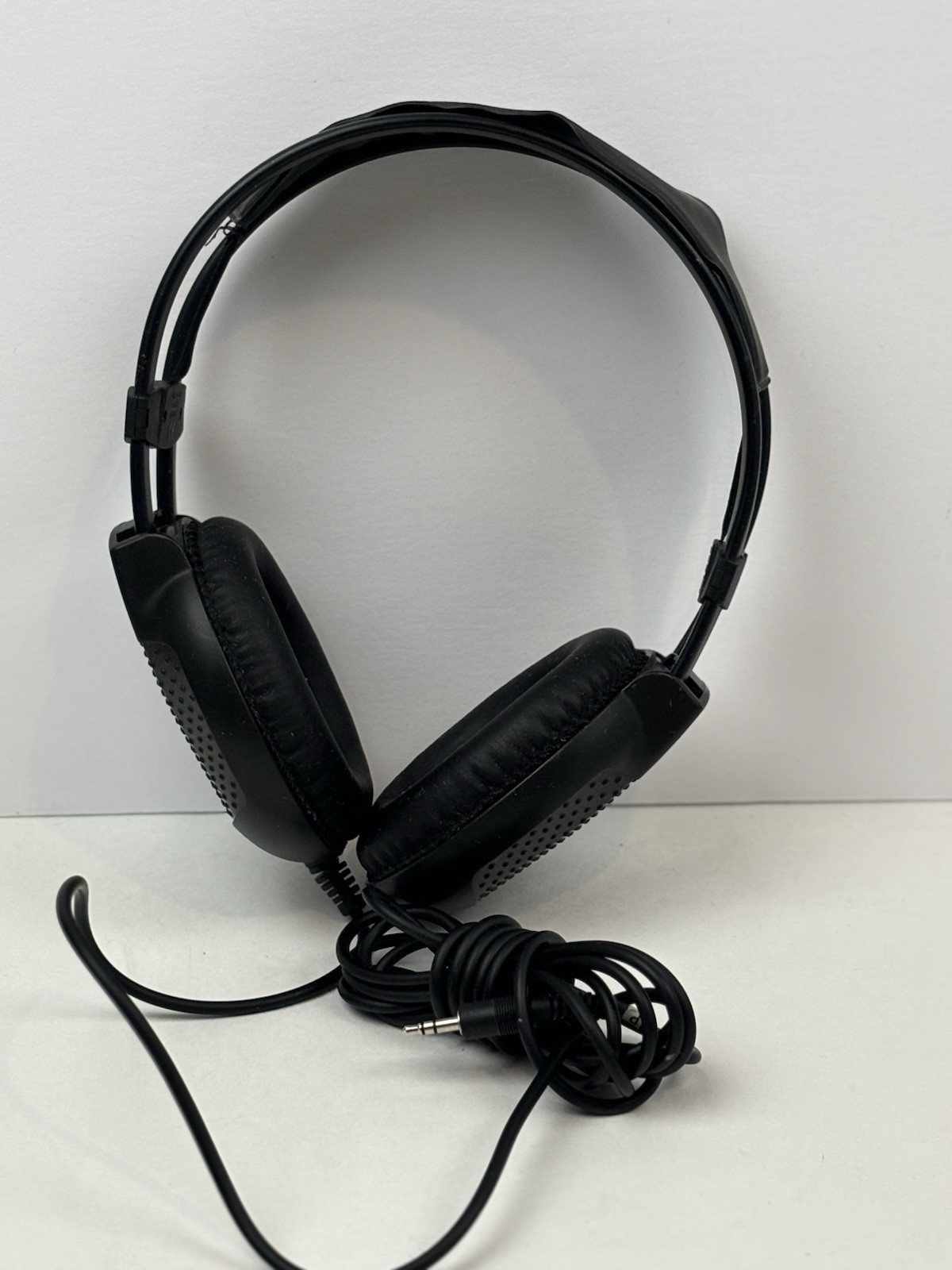 AKG K-44 Stereo Headphones Headband Perception Studio Over Ear Black