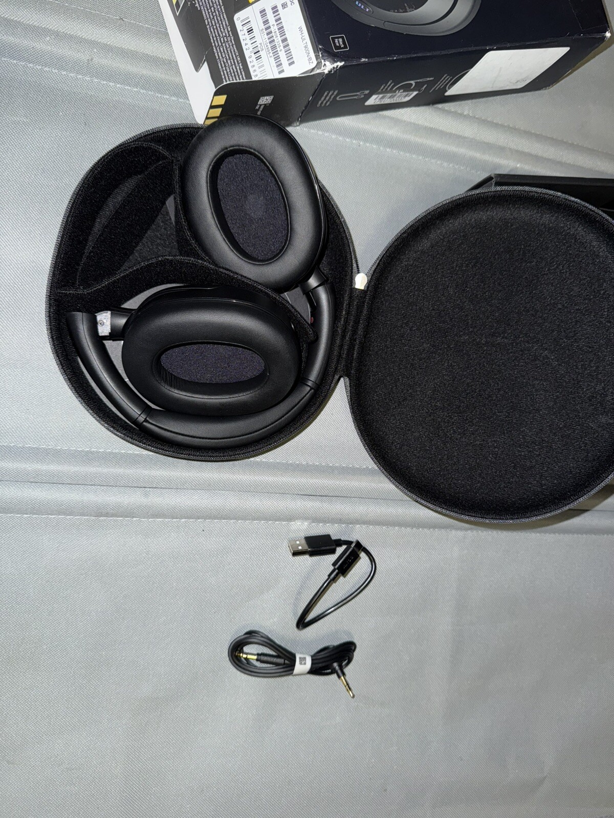 Sony WHULT900N/B ULT WEAR Wireless Noise Canceling Headphones – Black – Open Box