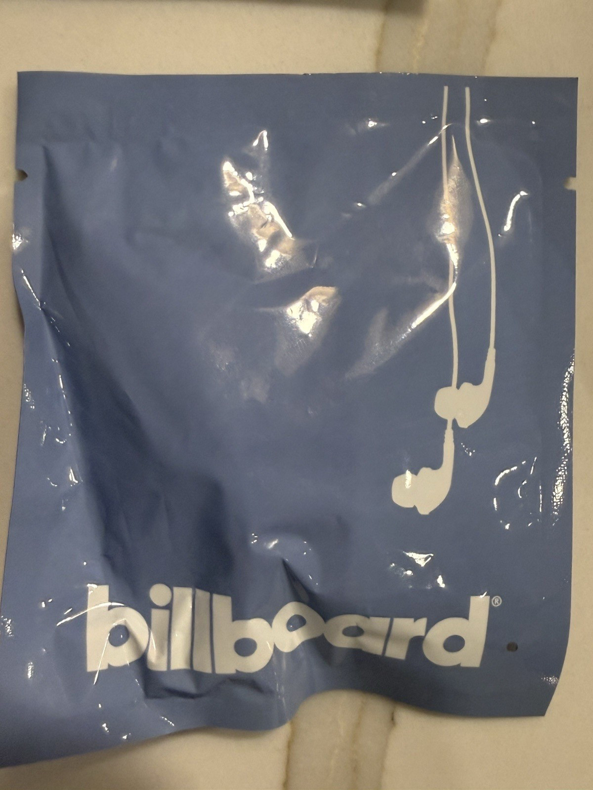 10 Packs Delta Airlines economy Earbuds Headphones Brand New Package NO APPLE