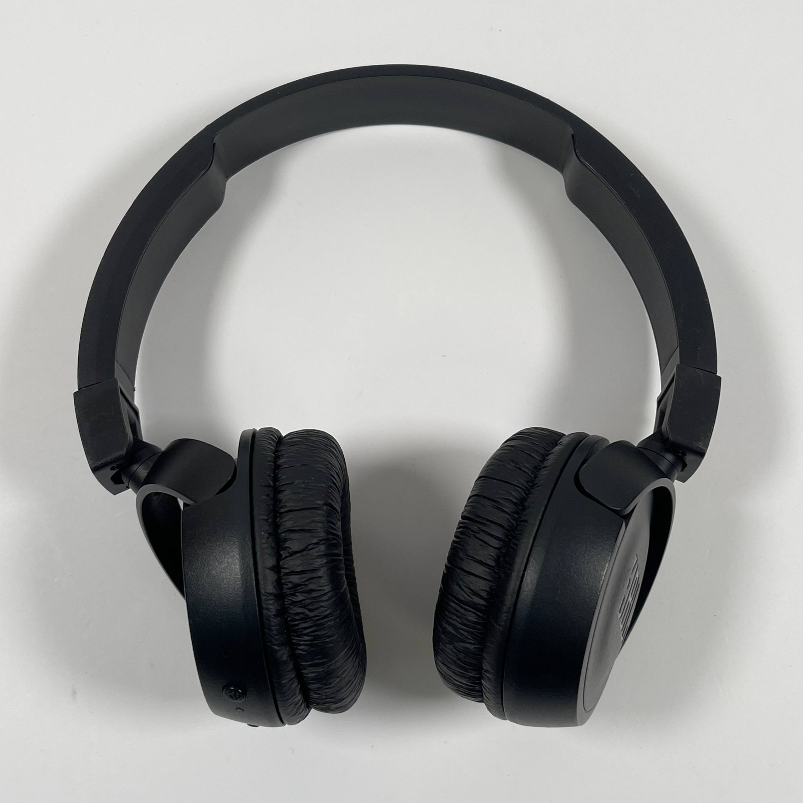 JBL T450BT Wireless On-Ear Headphones with Built-in Remote and Microphone Black