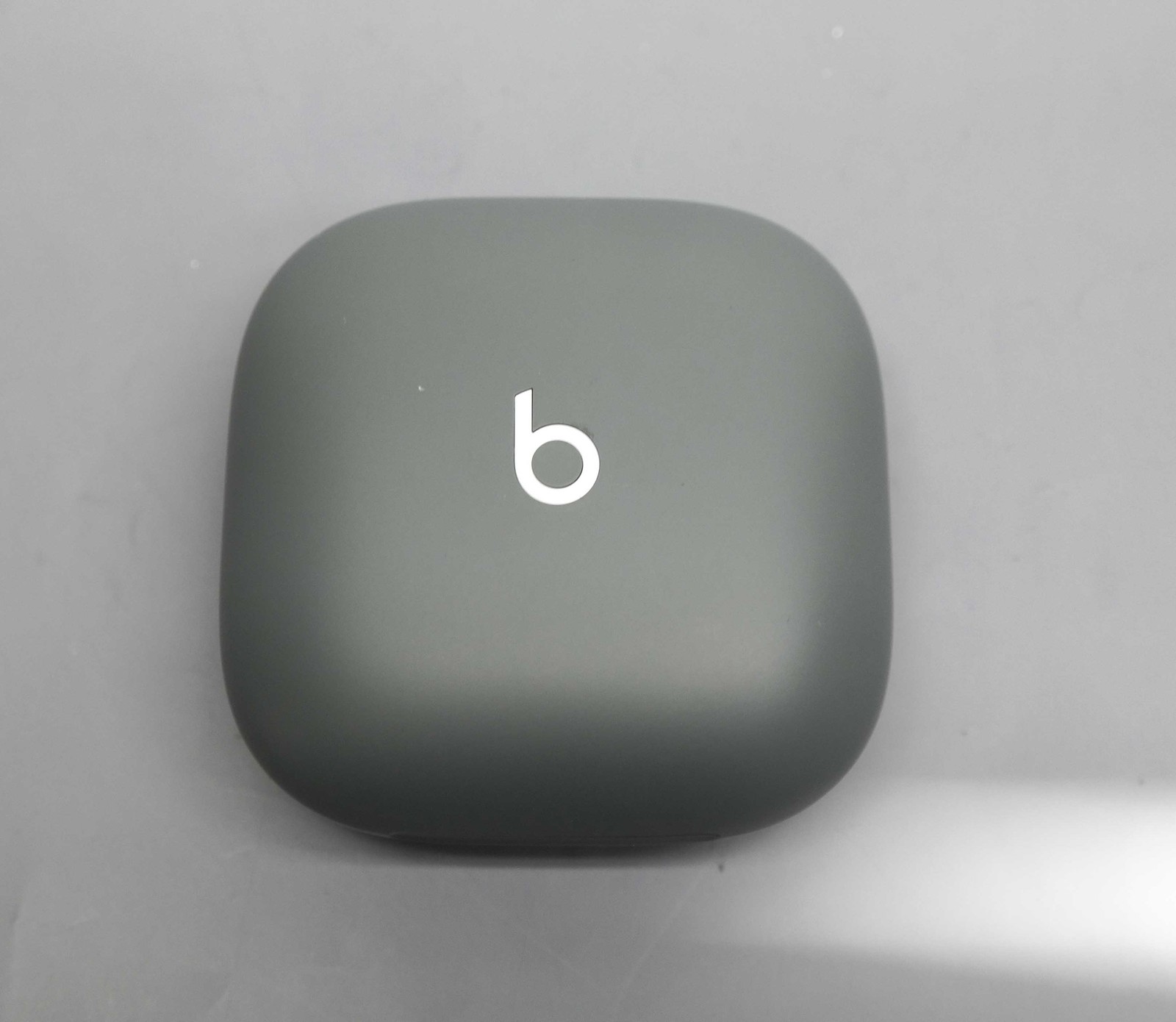 Beats by Dr. Dre Fit Pro A2578 Charging Case – Sage Gray