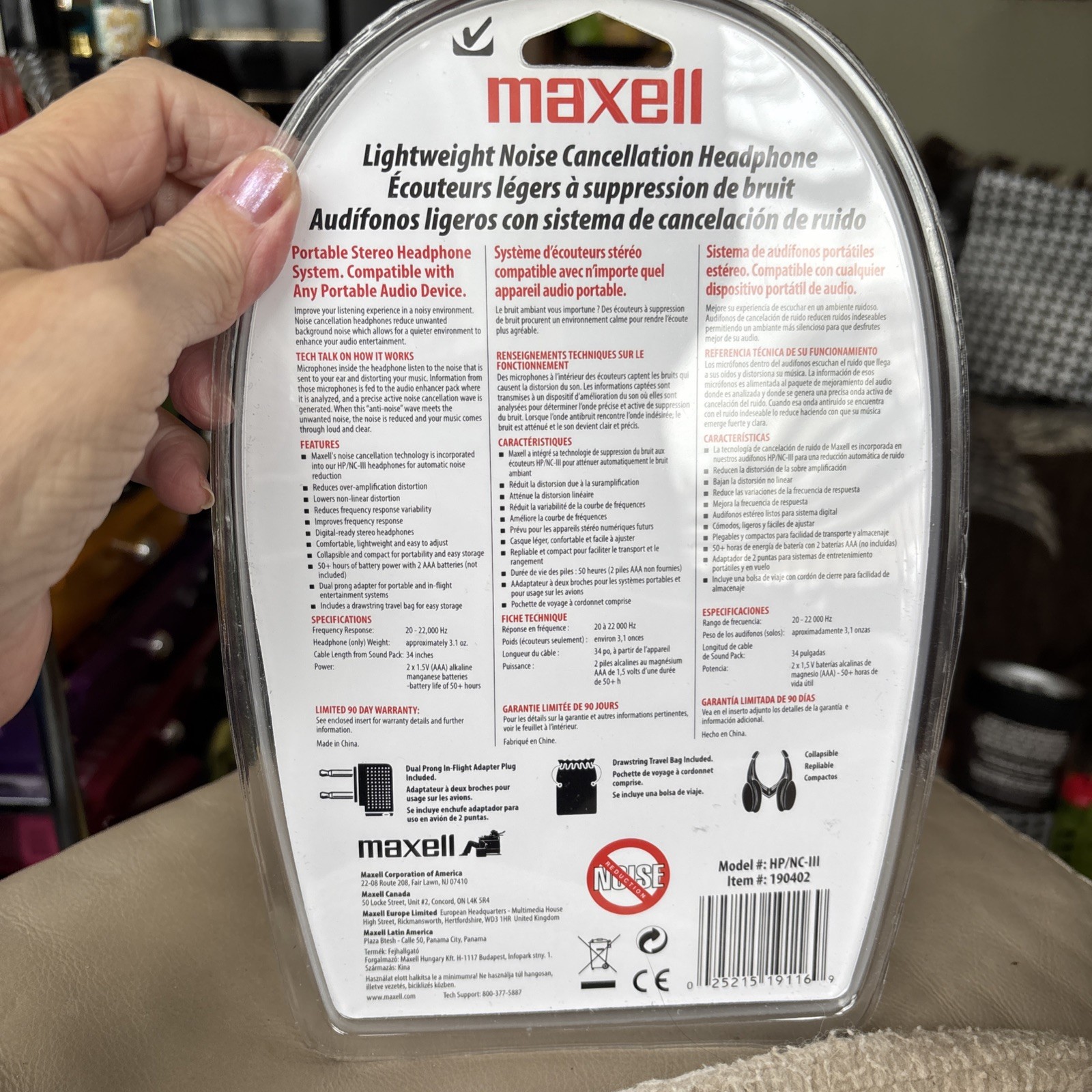 Maxell HP/NC-II1 Lightweight Noise Cancellation Travel Headphones NEW Sealed.