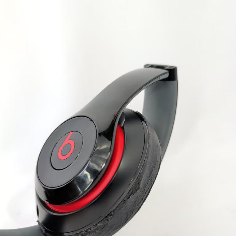 Beats Studio Wireless Headphones B0501 Black Red Cracked Band Tested Working