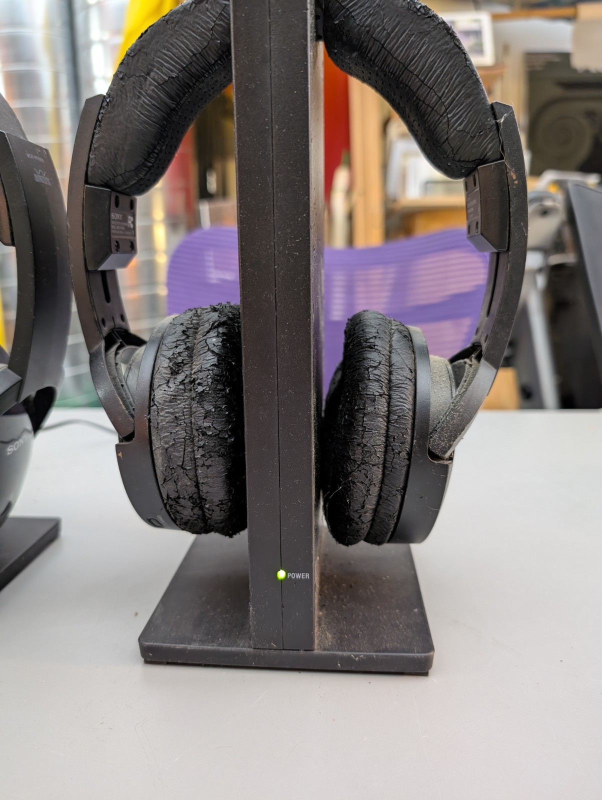 PARTS LOT – Sony MDR-RF985R Over-the-Ear Wireless RF Headphones Black REPAIR ONL