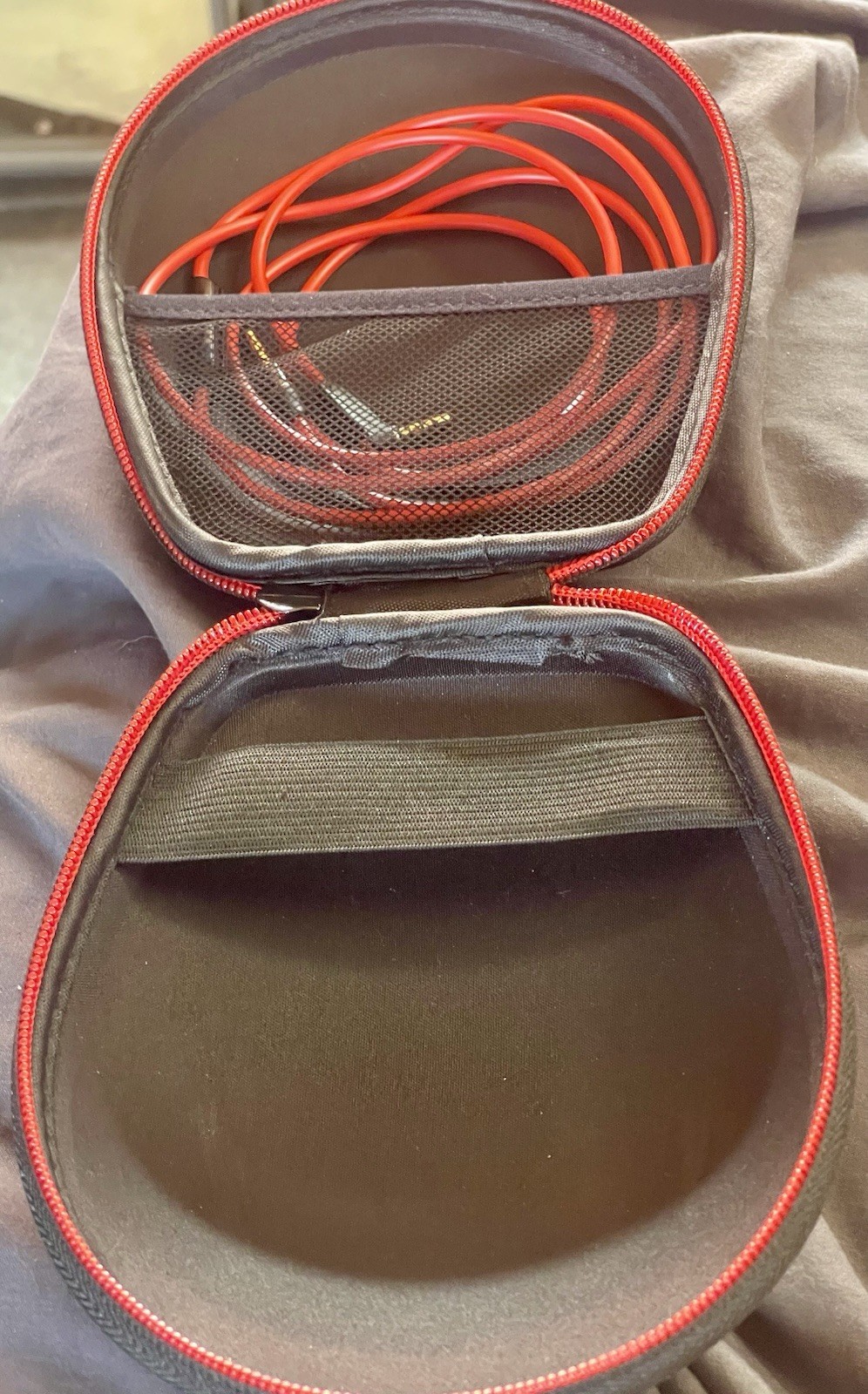 Beats Mixr Mixer Dj Professional Wired Headphones with Case White ⚪️ And ?