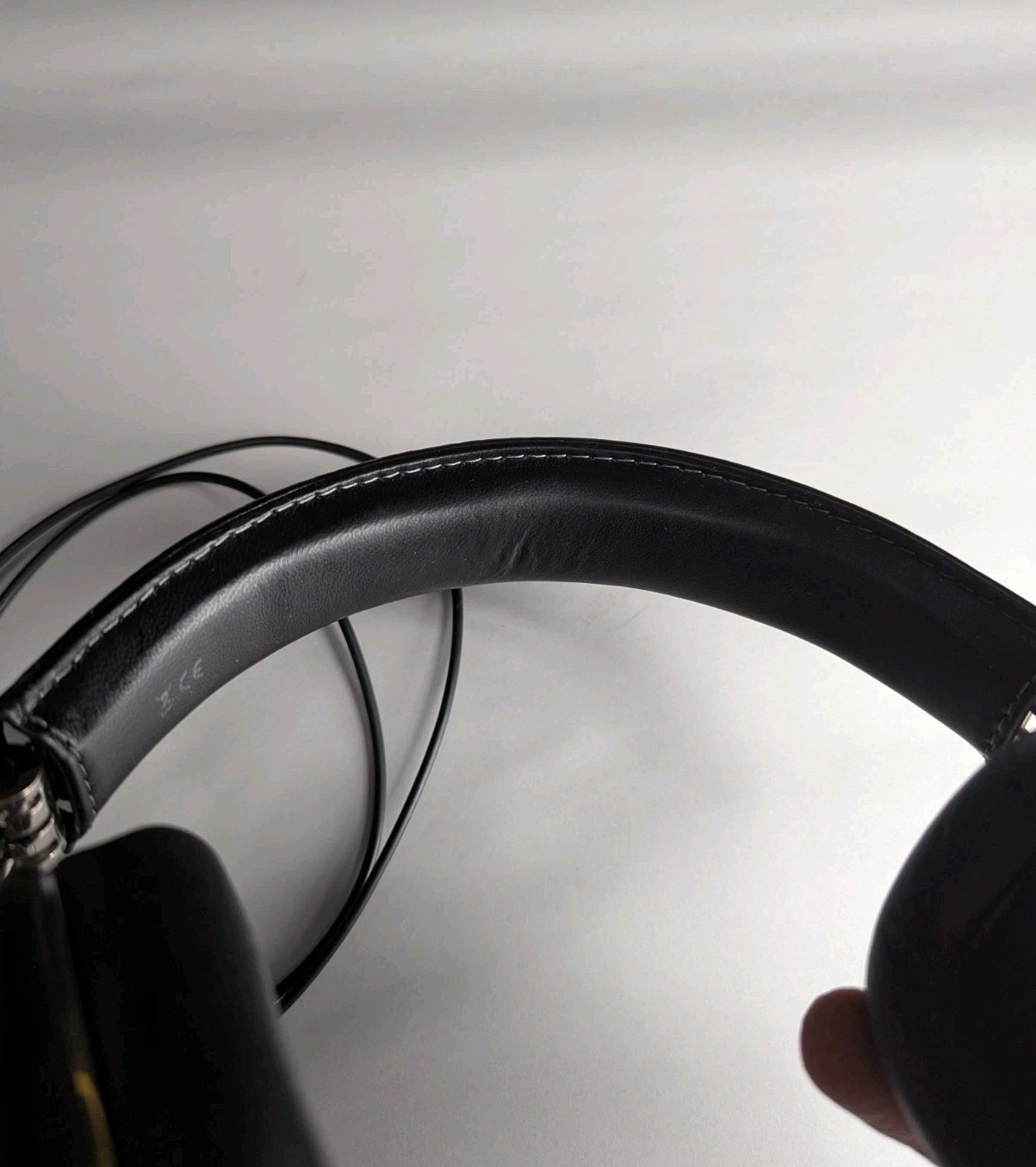 Bowers & Wilkins Over-Ear Headphones Black 3.5mm (READ)