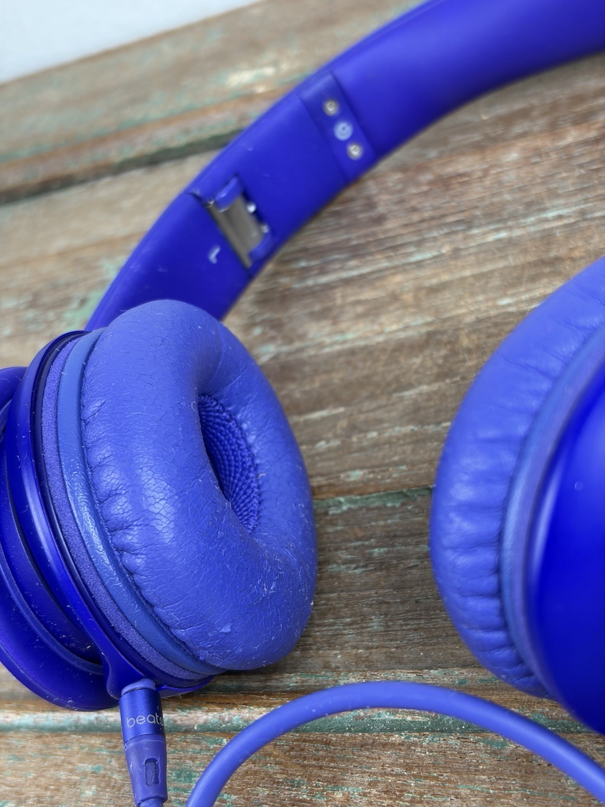Beats by Dr. Dre Solo HD On-Ear Headphones Purple with Cord Tested Working