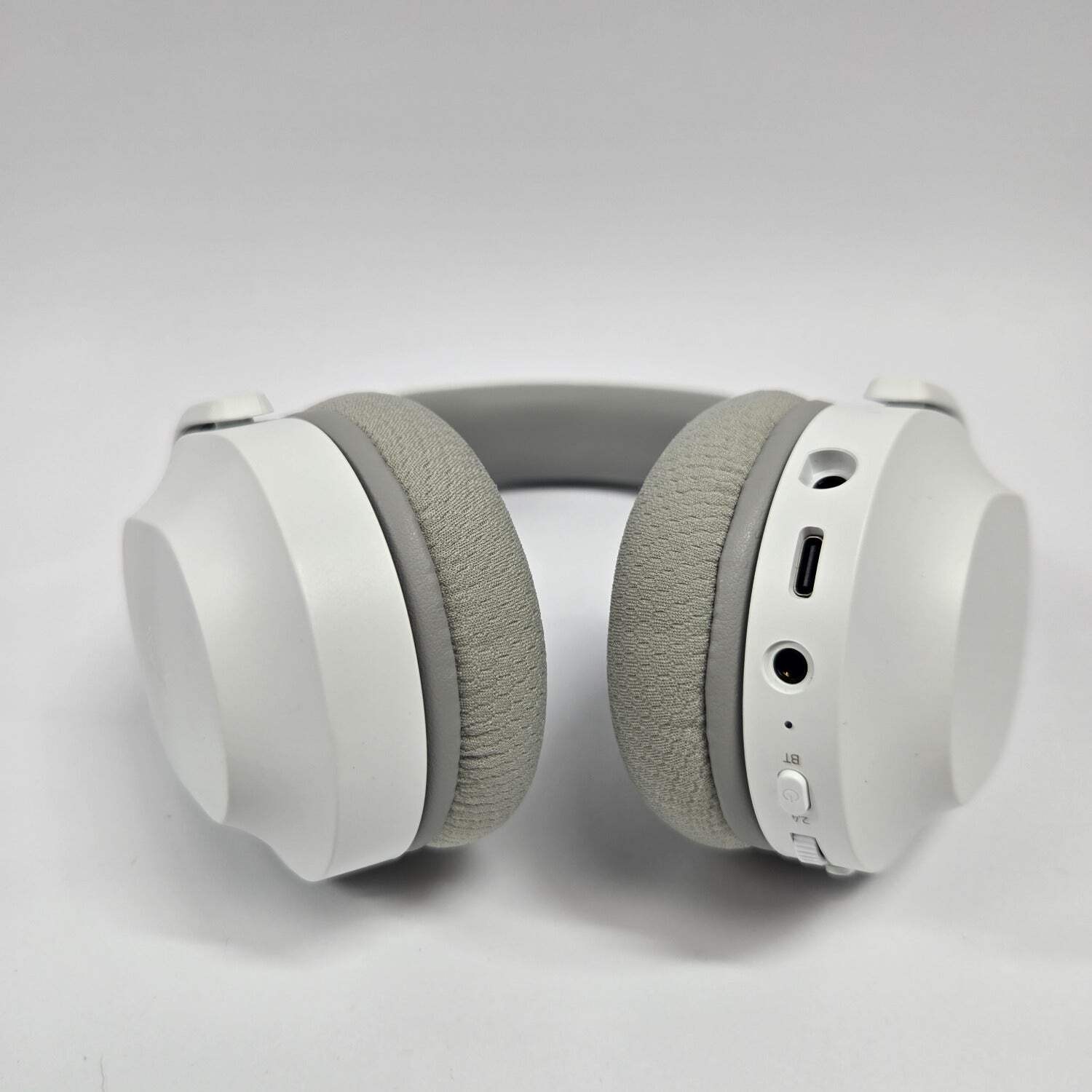 Razer Barracuda X White RZ04-05220400-R3U1 Wireless Gaming Headset For PC