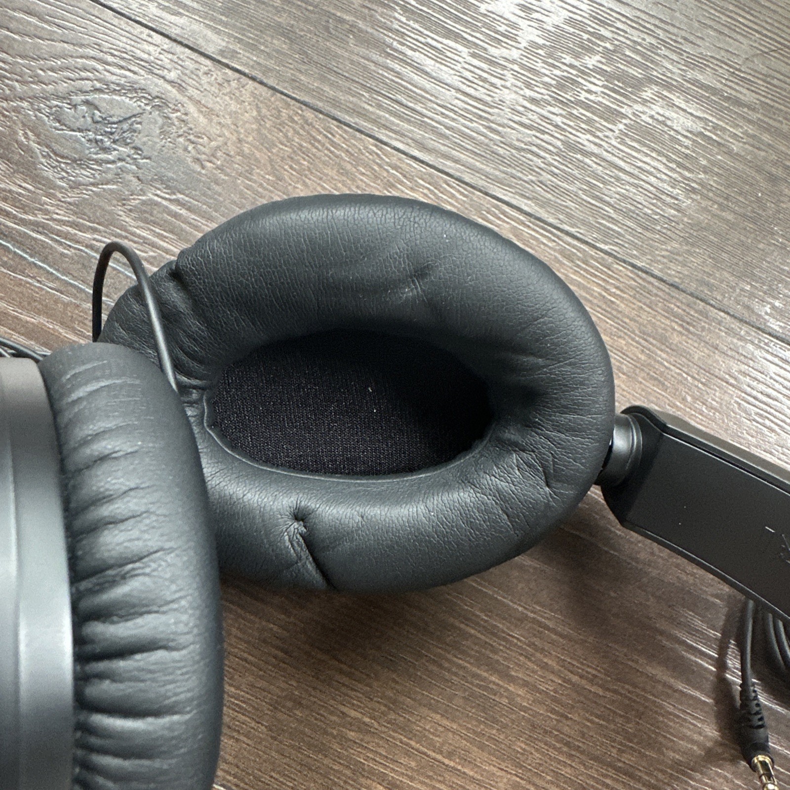 Audio Technica Active Noise Cancelling Headphones ATH-ANC7b