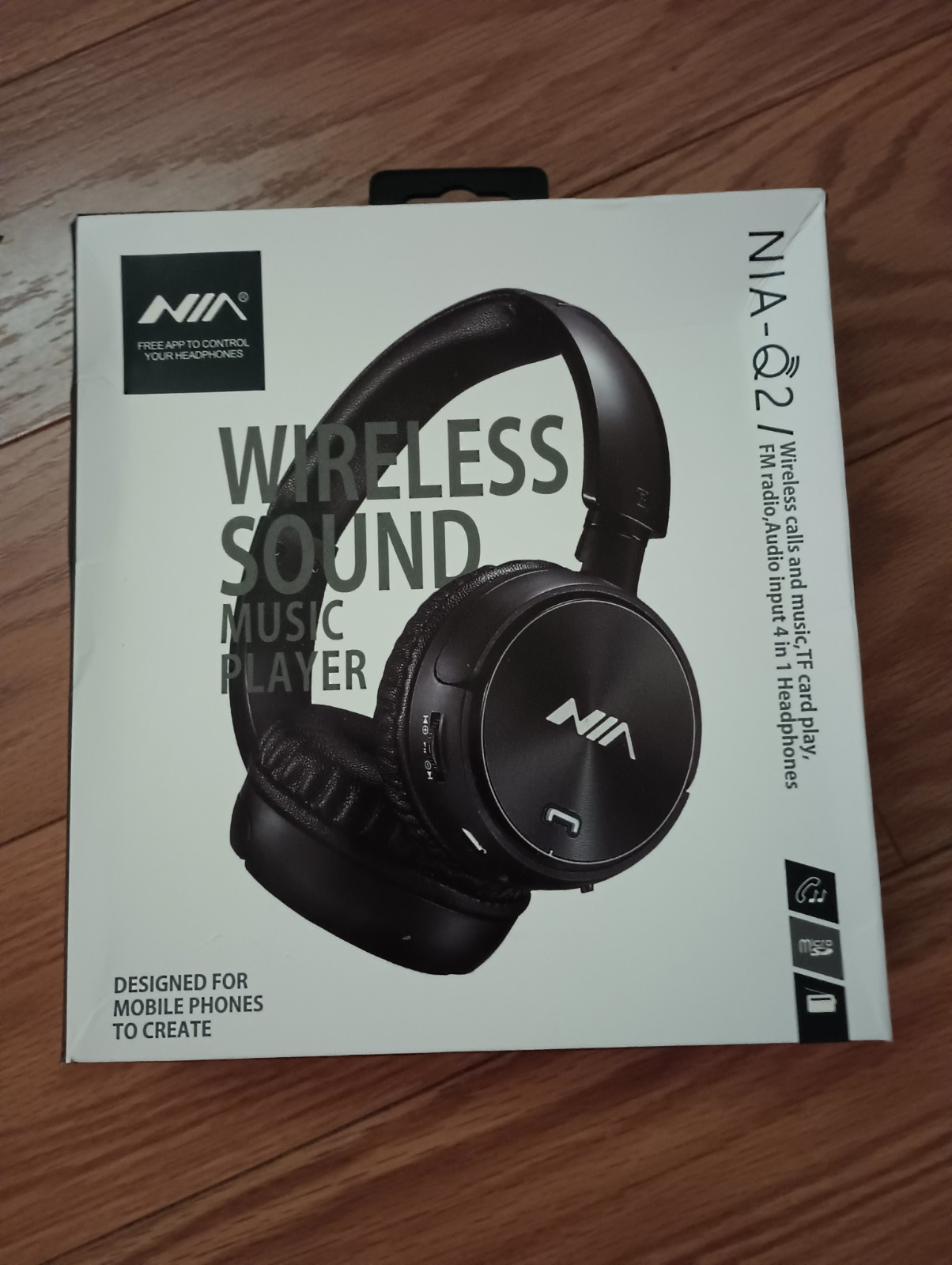 NIA Headphone Lot