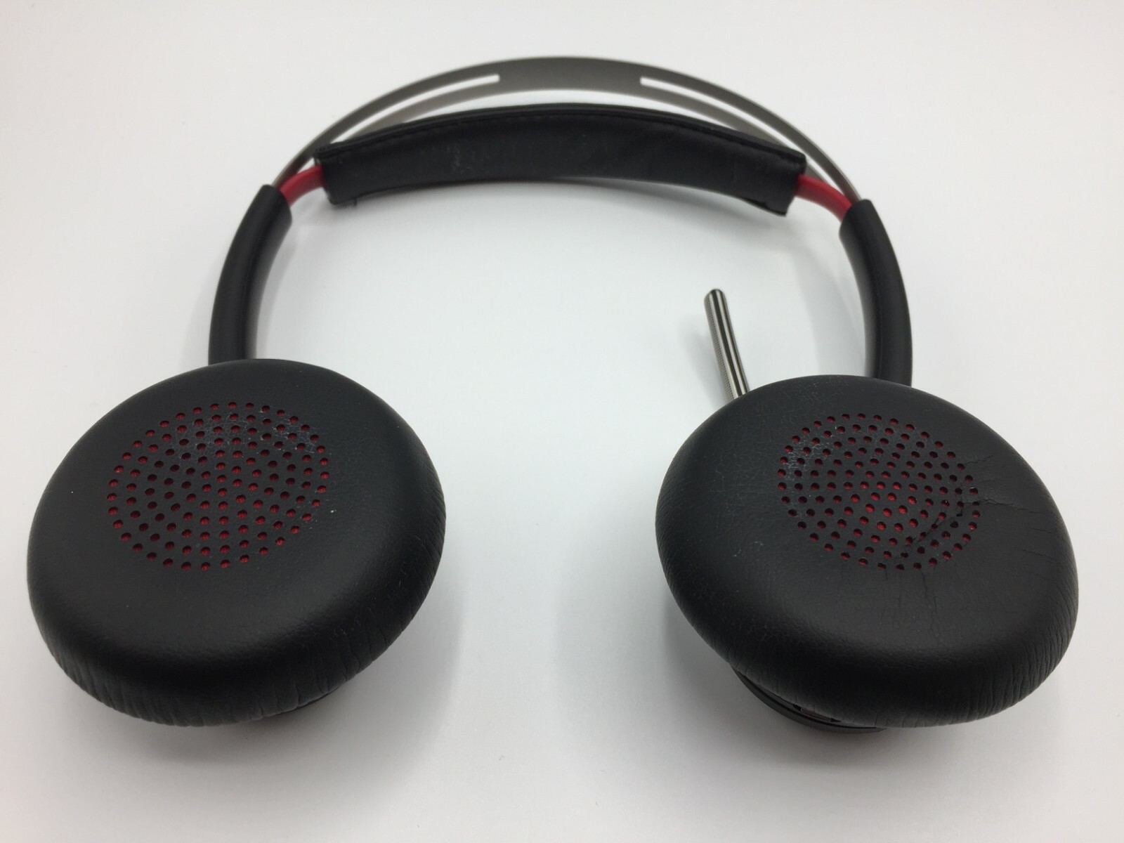 Plantronics Voyager Focus Bluetooth Headset B825 w/ USB Charging Dock ~ FREE S/H