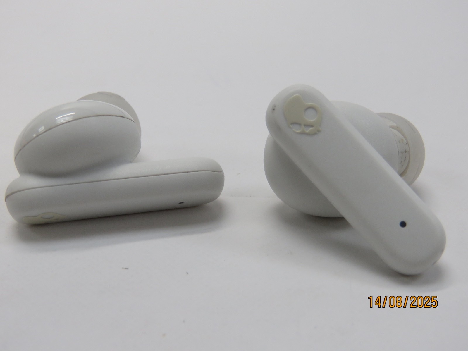 Brand New Skullcandy Smokin’ Buds Wireless in-Ear Earbuds [DX262]