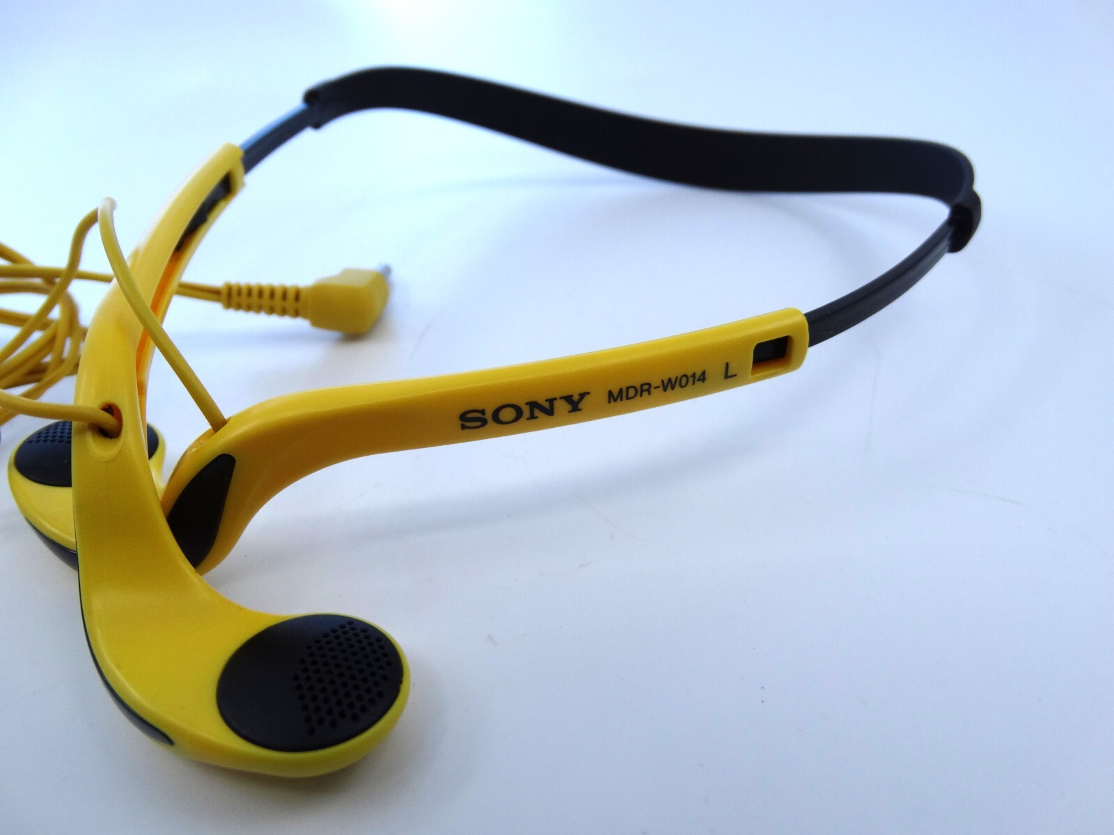 Sony Model MDR-W014 Headphones Lightweight Headband Tested & Working