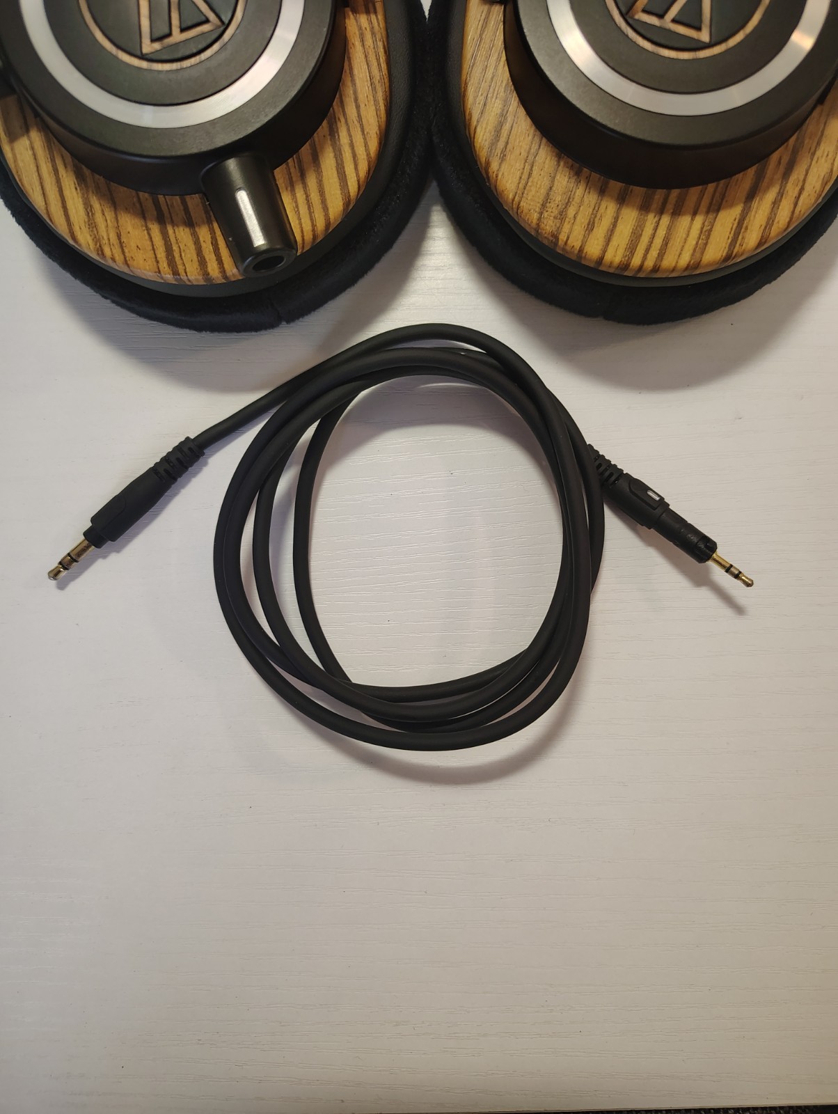 Audio-Technica ATH-M50x Custom Color Headphones Good Condition New Ear Pads