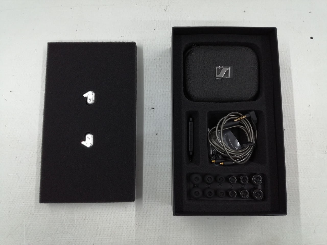 SENNHEISER IE900 Wired Earphones Neutral Sound 5-48000Hz 16Ω