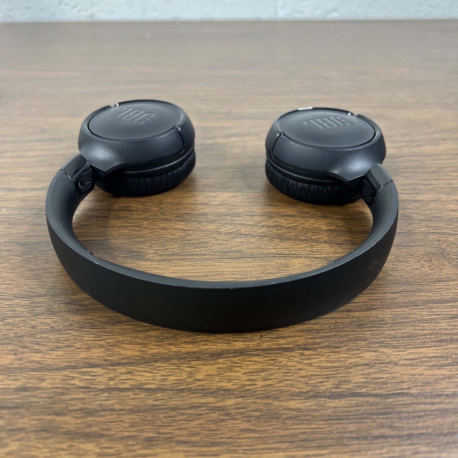 JBL Tune 520BT Wireless Bluetooth On-Ear Headphones – Black HEADPHONES ONLY