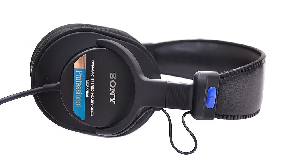 Sony MDR-7506 Studio Monitor Headphones w/Fosi K5 Pro DAC Headphone Amp
