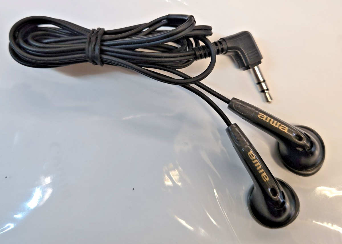 Vintage Aiwa Black 3.5mm Jack Wired Classic Earbud Headphones