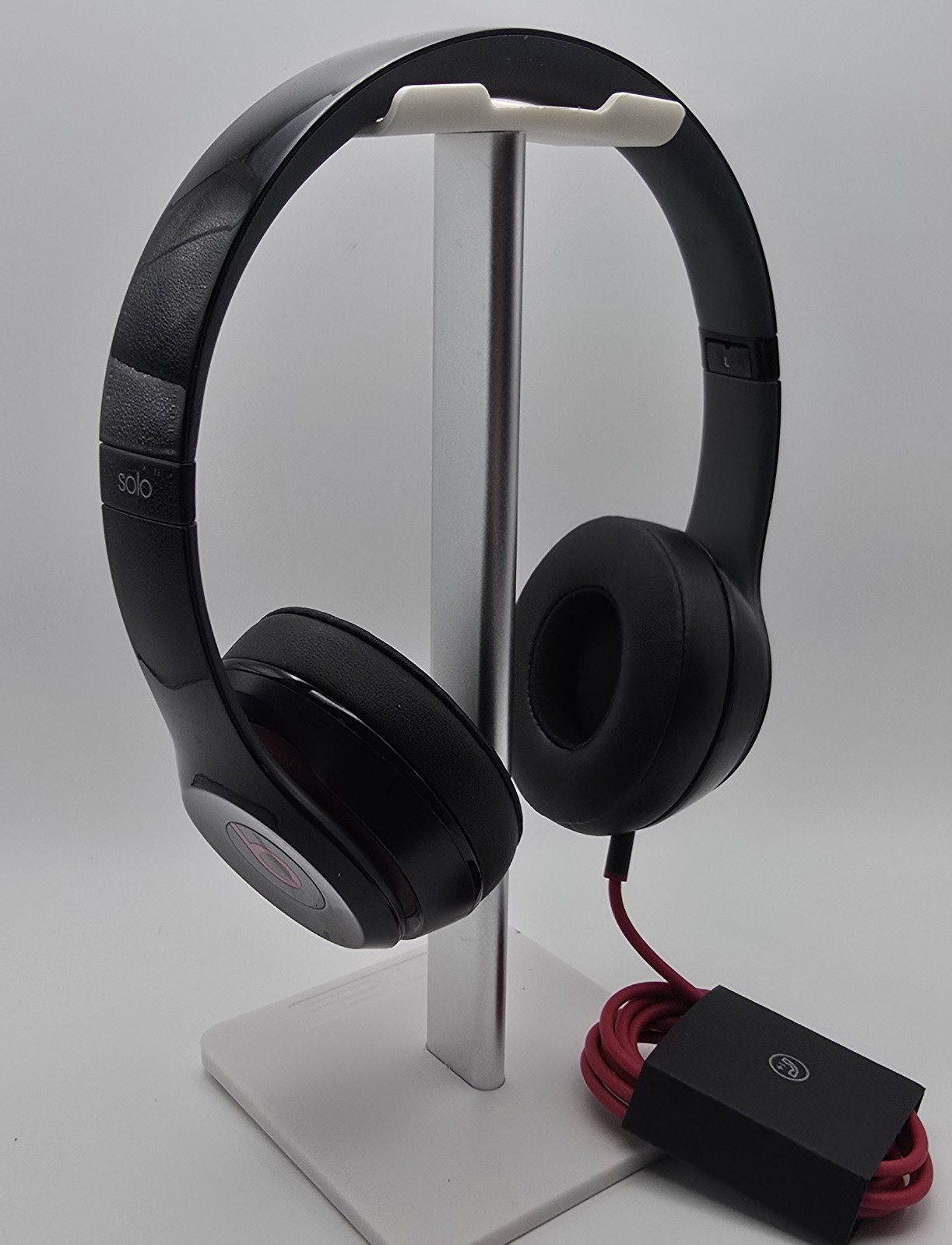 Beats Solo2 Wired B0518 Gloss Black On-Ear Headphones w/ Case New Cable Tested