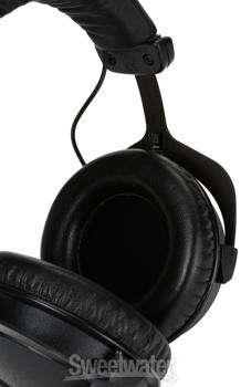 Beyerdynamic DT 770 Pro 32 ohm Closed-back Studio Mixing Headphones