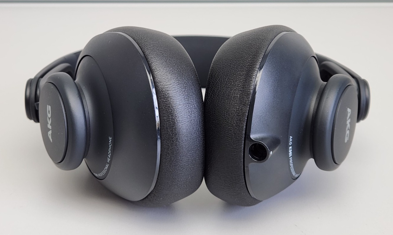 AKG K361 Over-Ear Closed Back 50mm Foldable Studio Headphones Black, Tested
