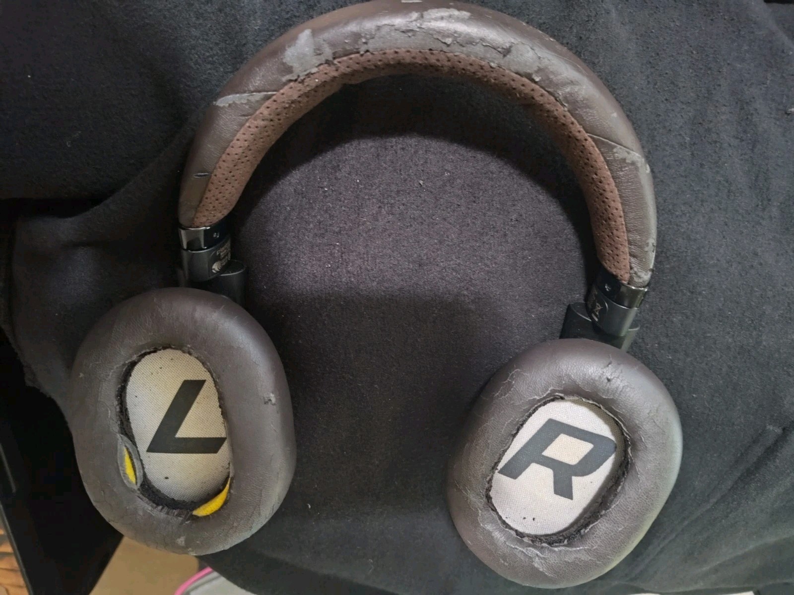 Plantronics Backbeat Pro 2 Wireless Noise Canceling Headphones -Black And Brown