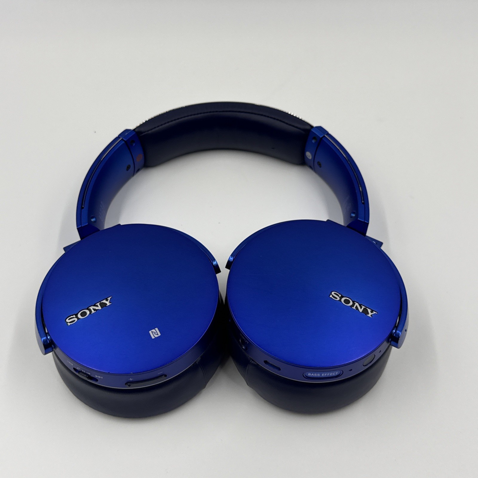 Sony MDR-XB950B1Headphones Wireless Extra Bass ANC – Blue – (Needs Pads)