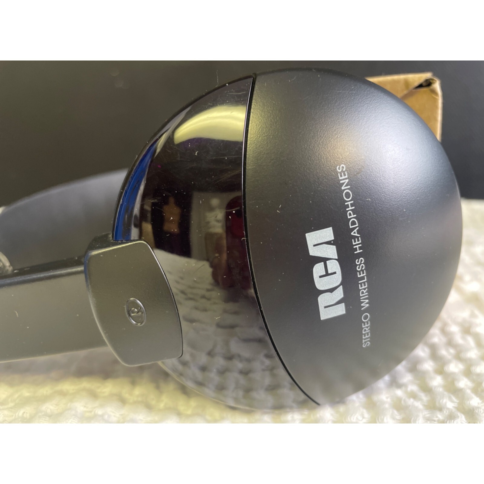 RCA Wireless Headphones Infra Red 25′ Range WHR120RS SKU 2715