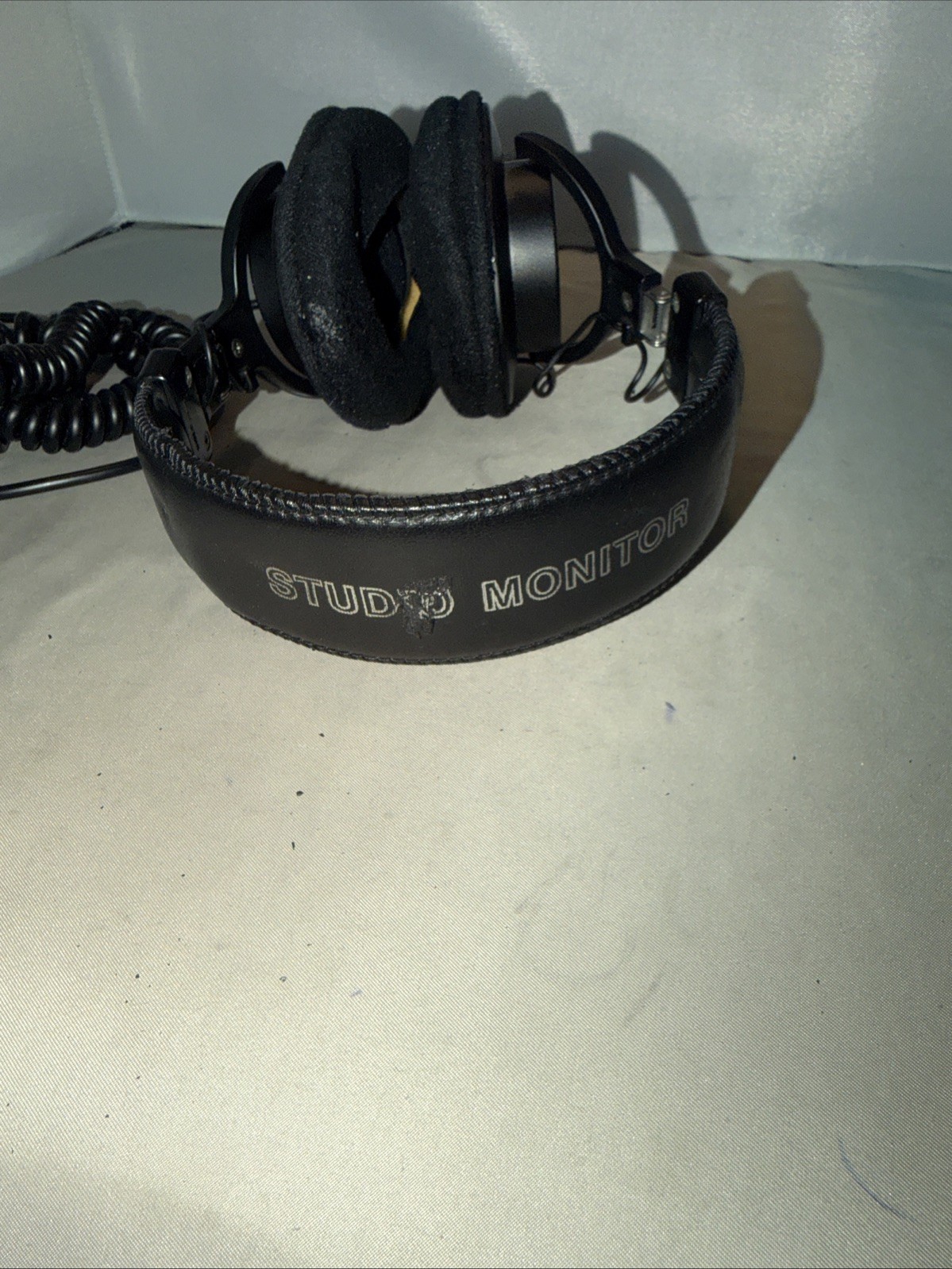 Sony MDR-V6 Over the Ear Headphones, Adjustable Head Band, Needs Ear Pads