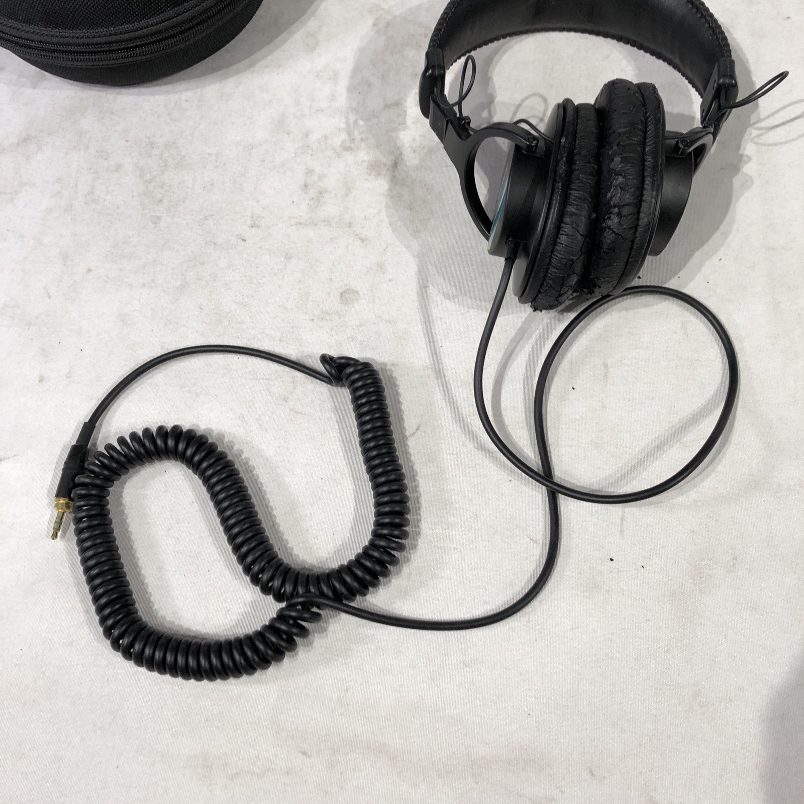 Sony MDR-7506 Studio Monitor Wired Headphone Headset (Needs Repair) For Parts