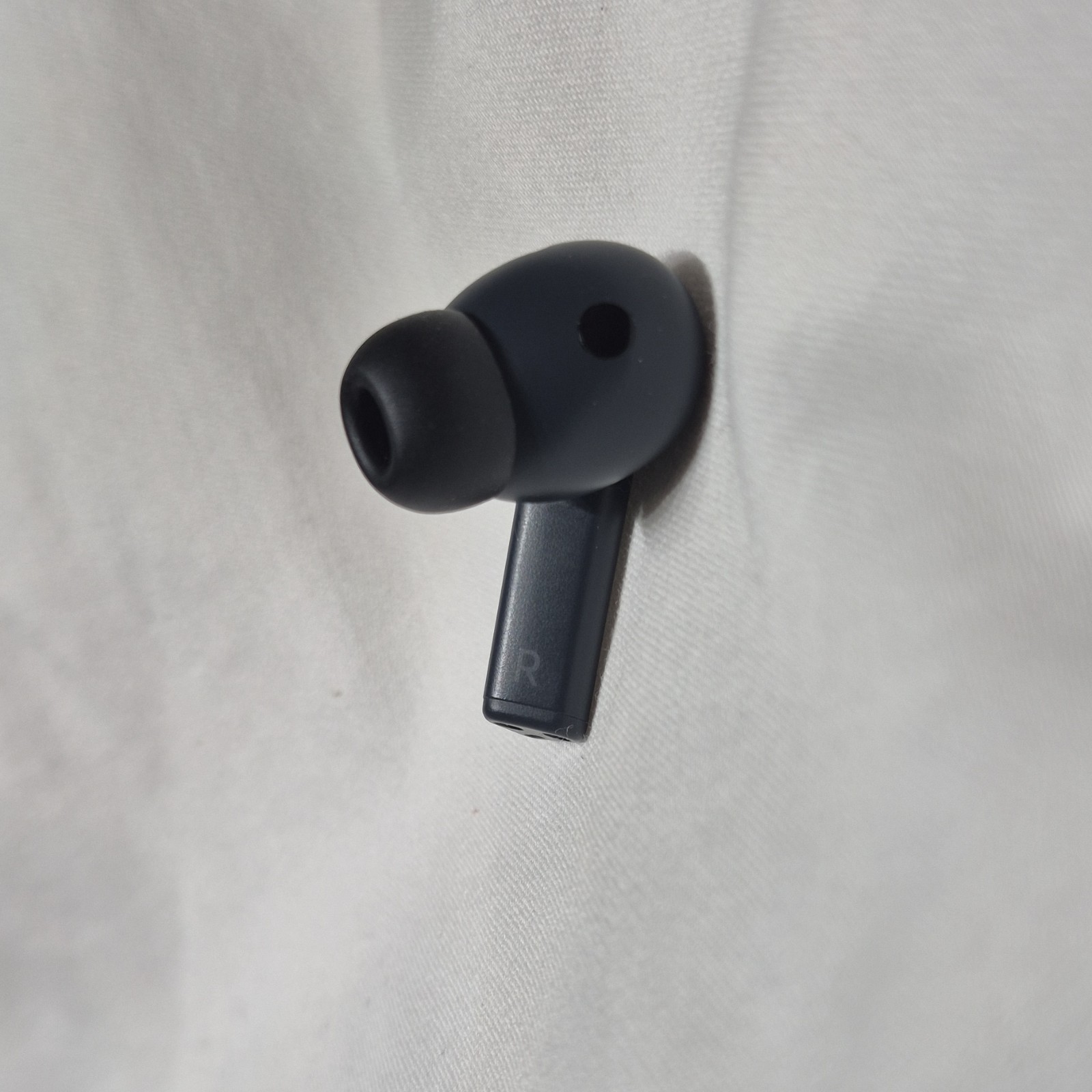 Original Samsung Galaxy Buds3 FE True Wireless Bluetooth Earbud Black Rigth side