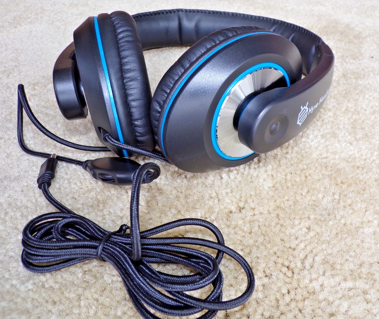 Hyve USB C Headphones Wired, Over Ear USB C Wired Headphones @h28