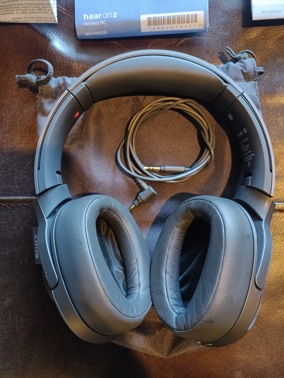 Sony WH-H900N h.ear on 2 Wireless Noise-Canceling Headphones/Apple iPod touch 4
