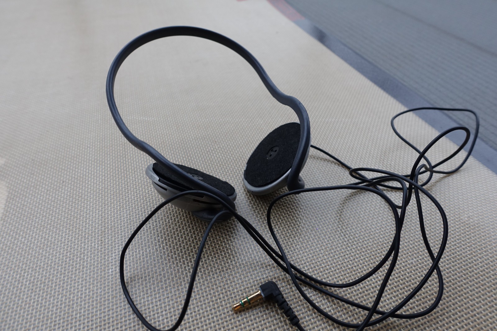 Vintage Sony Walkman MDR-G42 Behind Neck Stereo Headphones No Foams