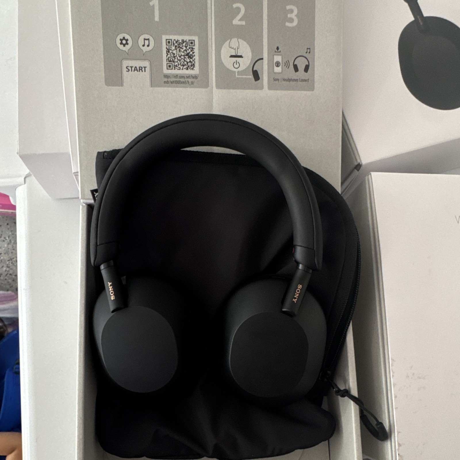 Sony WH-1000XM5SA Wireless Noise Canceling Headphones Black w/ Case Cables
