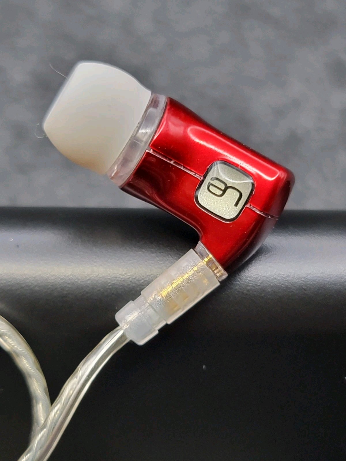 Ultimate Ears Super.fi 3 Studio Professional Earphones – Red [Tested]