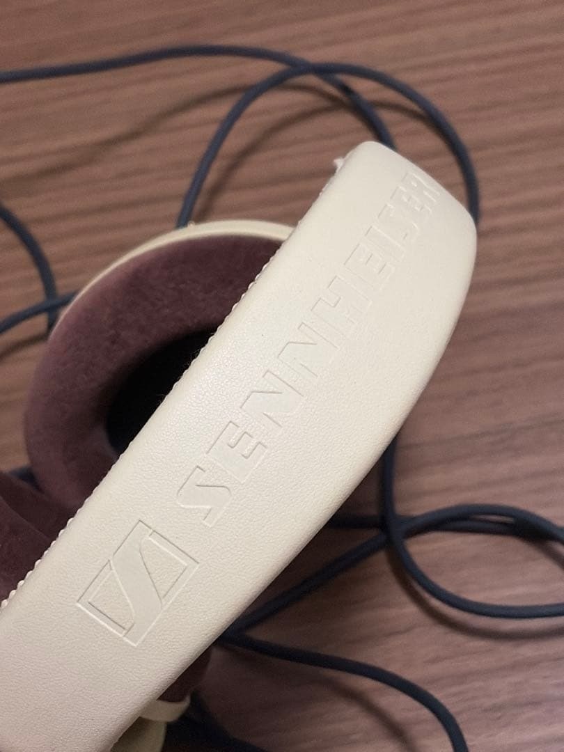 Sennheiser HD 598 Open-Back Over-Ear Audiophile Headphones