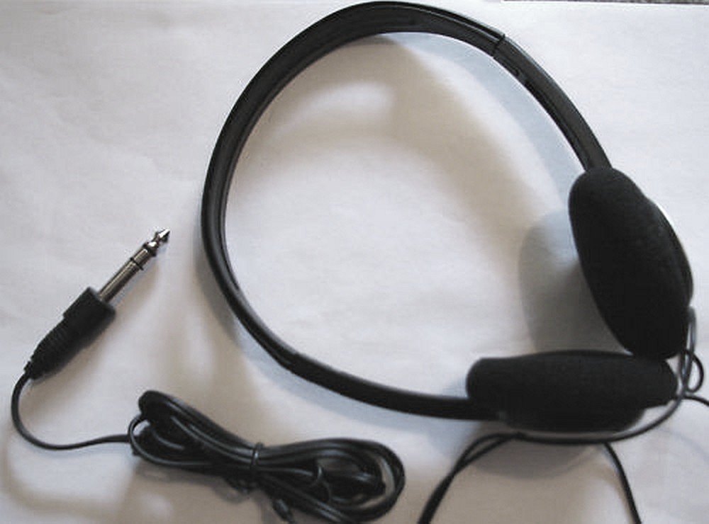 Compact Stereo Padded Lightweight Headphones with 1/4″ Inch Stereo Phone Plug.