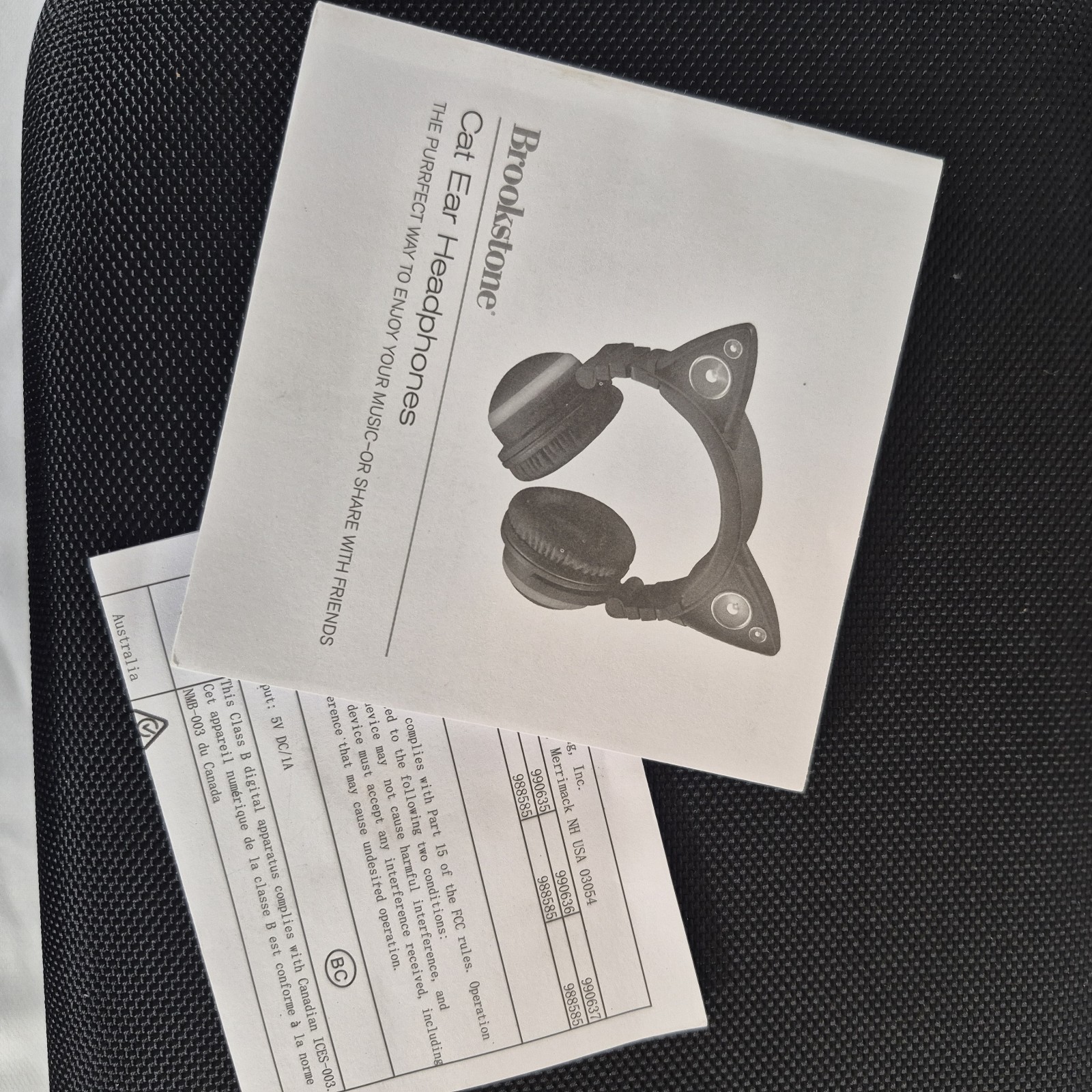 Brookstone Wireless Cat Ear Headphones With Speakers Light Up Blue (No Ear Pads)