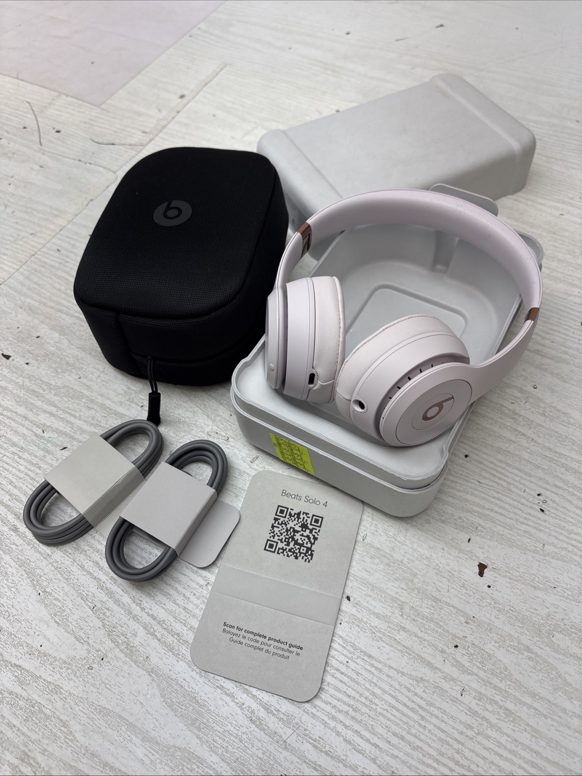 Beats Solo 4 Wireless On-Ear Headphones, Cloud Pink A10