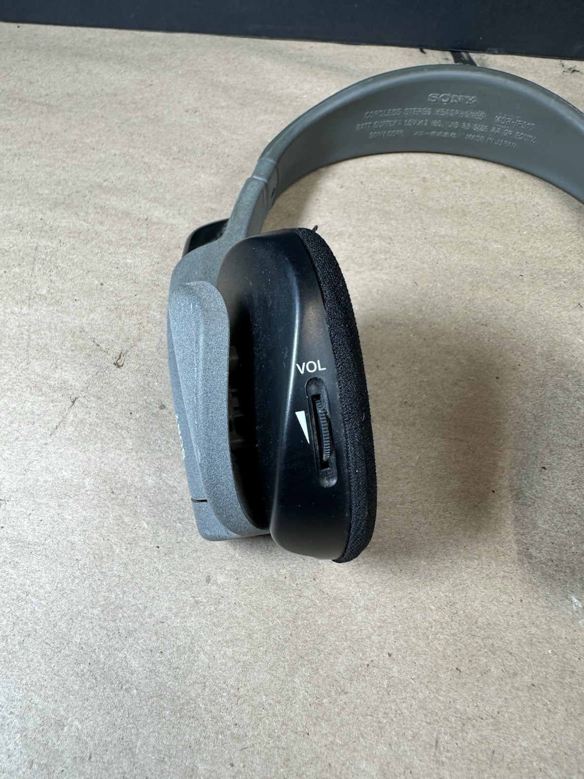 Sony MDR-IF510 cuffie nuove sigillate Ships Fast!