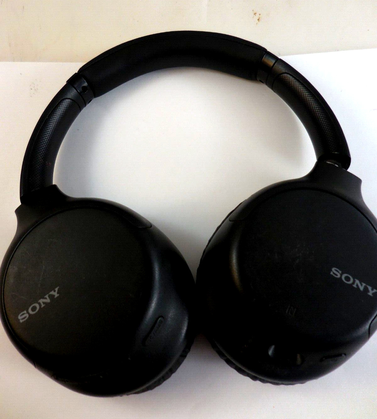 Sony WH-CH710N Wireless Over-Ear Noise Canceling Headphones- Hinge Broken