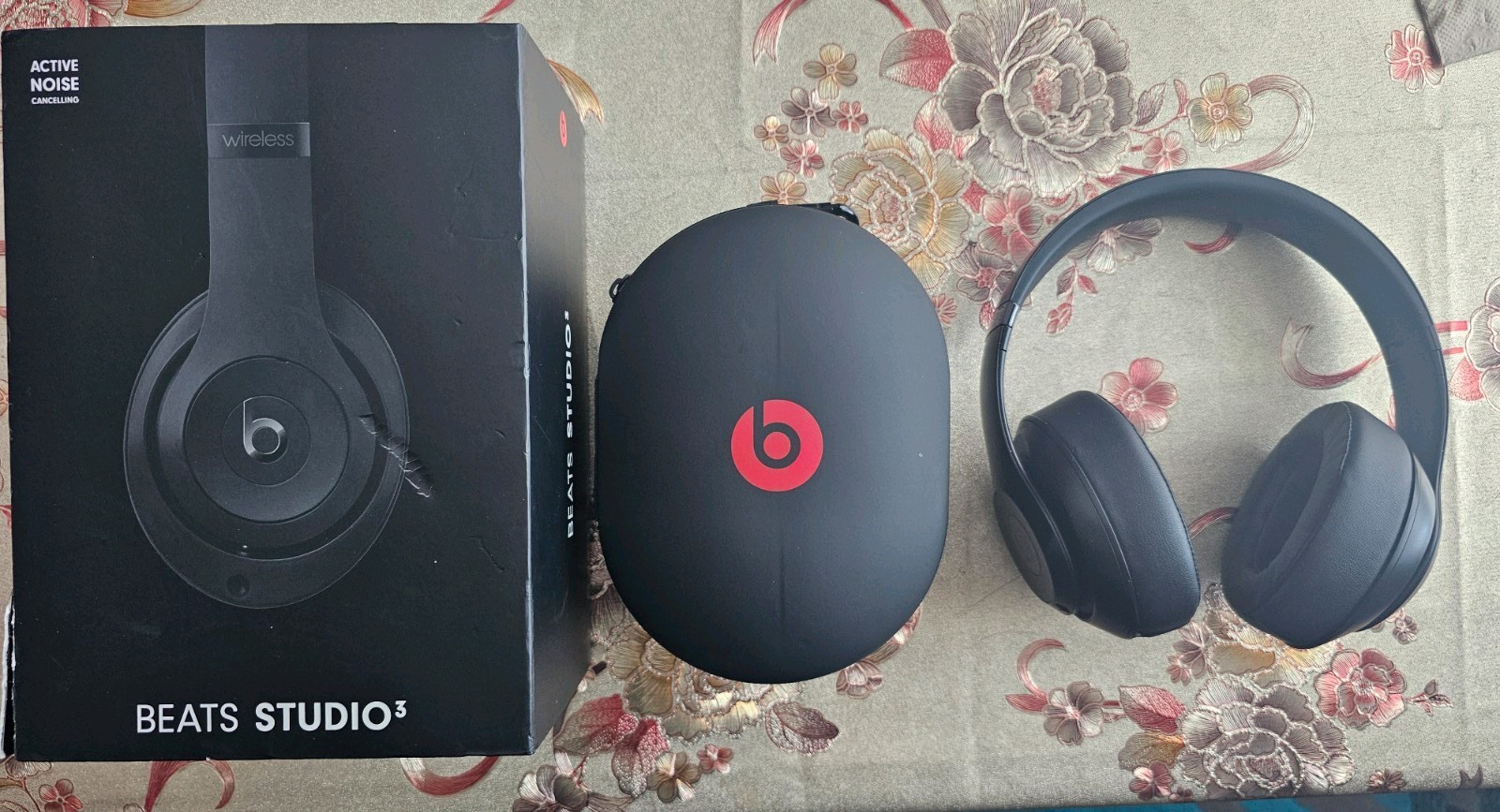 Beats by Dr. Dre Studio3 Over the Ear Wireless Headphones – Black