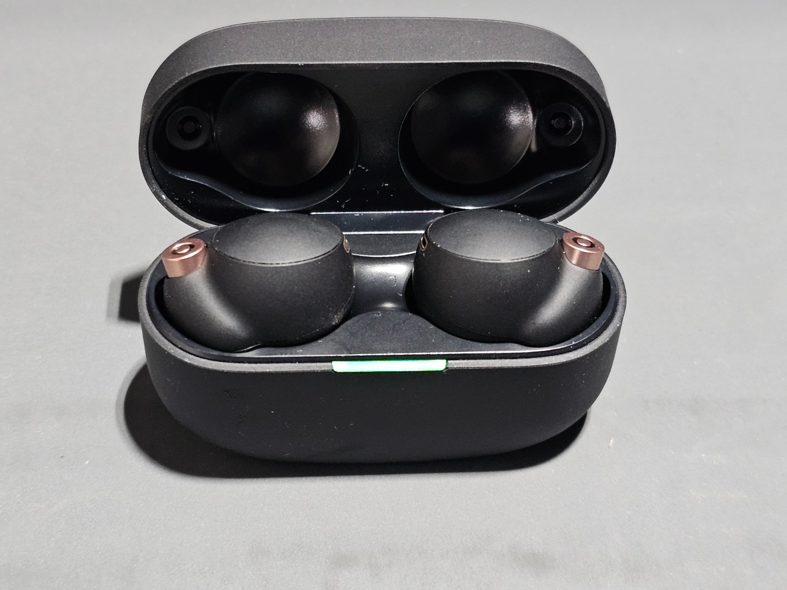 SONY WF-1000XM4 NOISE CANCELLING TRULY WIRELESS EARBUDS – BLACK