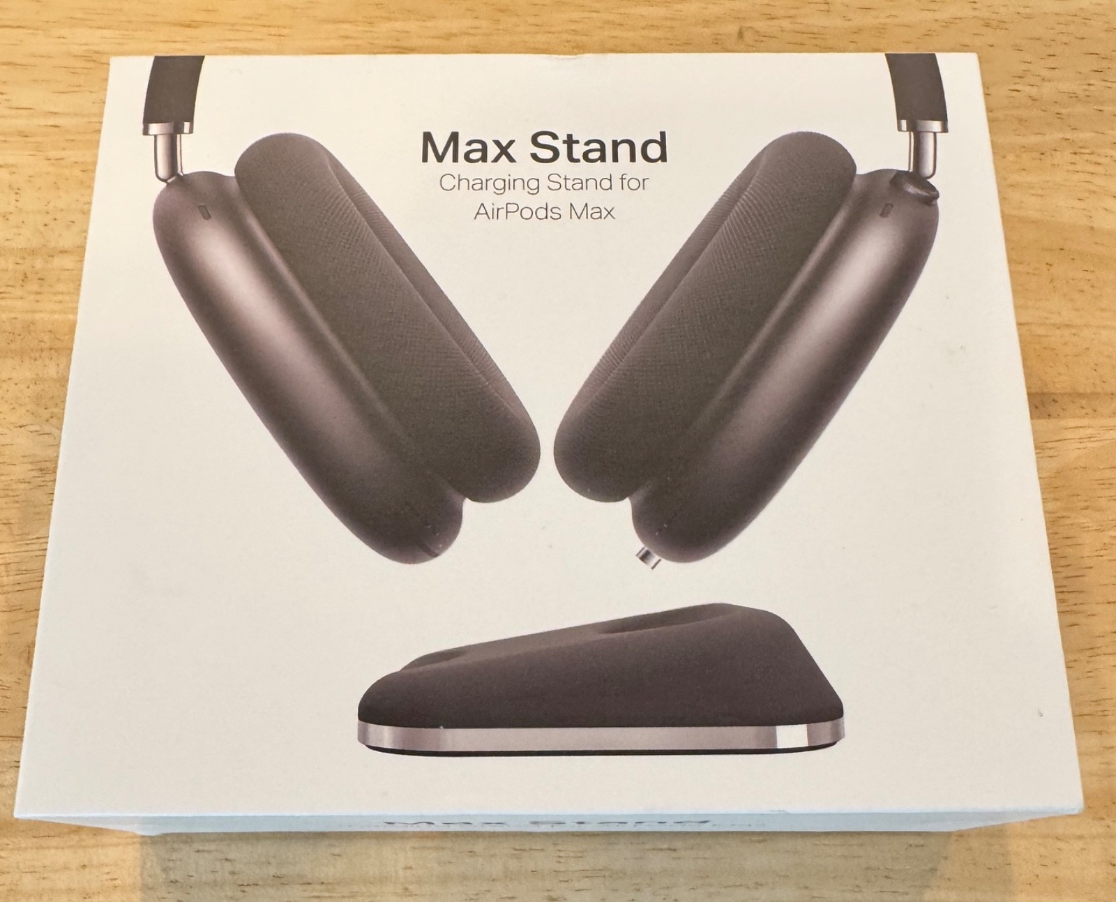 Apple AirPods Max Space Gray Lightning w/ WaterField Case + Max Stand