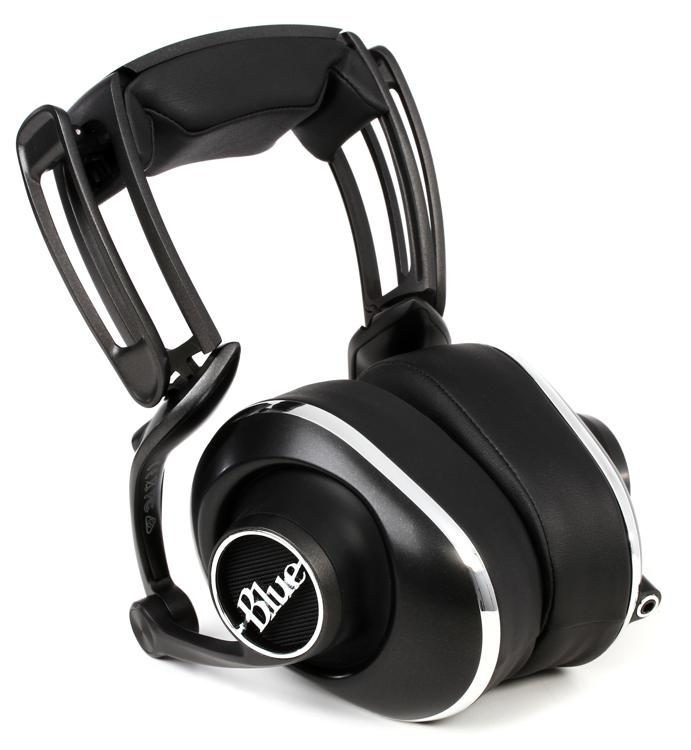 Blue Lola Sealed Headphones and , Black and White *PRICE REDUCTION* (2 Pair)